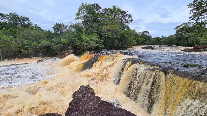Cachoeira da cabeca da perema - Presidente Figueiredo