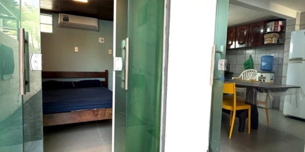 Entrada principal da casa em Salinas no Condomínio Cabanas Beach