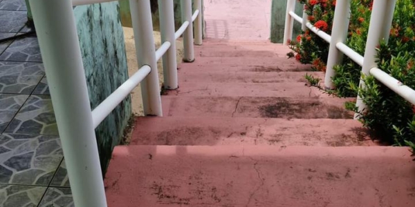 Casa em Salinas com piscina e 3 quartos, ideal para temporada em família.