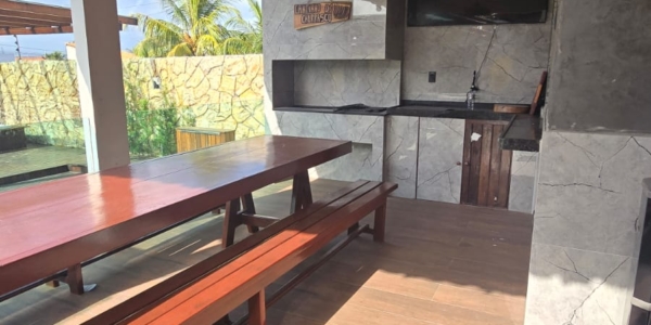 Casa para alugar em Salinas com 7 quartos, piscina privativa e espaço confortável para acomodar até 30 pessoas com tranquilidade